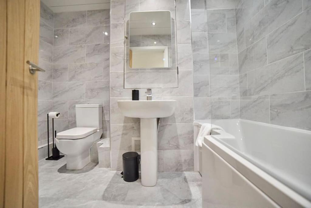 High Spec Spacious 2Bd Apt, Parking, Nr Newcastle Gateshead Ngoại thất bức ảnh